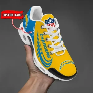 One-piece Custom-made Mesh Air-cushioned European and American Polyester Running Shoes for Men and Women