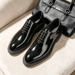 Patent Leather Shoes Men High Gloss Genuine Cowhide Formal Business Shoes Luxury Gentleman Footwear Small MOQ and Custom Logo