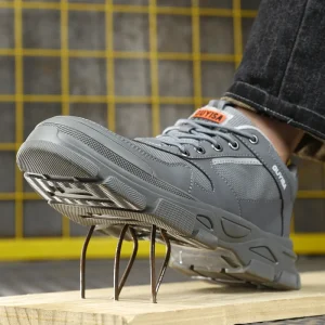 Safety Shoes Waterproof Outdoor Sports Men’s Thick Sole Steel Toe Boots Anti Smash Anti Puncture Suede Sneaker