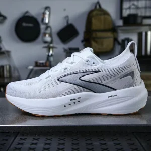 Soft Mesh Retro Breathable Running Sneakers for Men and Women Lightweight Comfortable Tennis Shoes