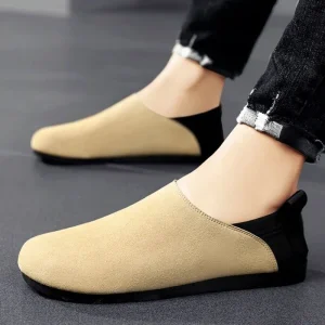 Soft Thin Sole Niche Lightweight Breathable Flat Anti Skid Lazy Slip on Men’s Moccasins