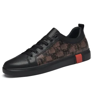 Spring Autumn Men’s Casual Shoes Breathable Korean Comfort Lightweight Leather Shoes Versatile Trendy Flat Shoes for Men