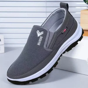 Spring Canvas Slip-On Shoes Breathable Anti-Slip Men’s Casual Walking Shoes Low Cut Soft Soled for Middle Aged Elderly