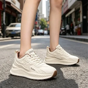 Thick Sole Lightweight Anti-Slip Breathable Mesh Lining Men’s Height-Increasing Versatile Casual Shoes