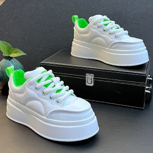 Thick soled Height increasing Small White Trendy Men’s Light Bread Shoes Fashion Versatile Ins Niche Design Casual Skate Shoes