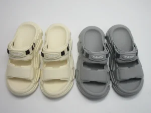 Trendy Men’s and Women’s Universal Thick soled Sandals for Beach Wearing and Summer Discount