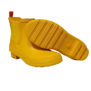 Women and Men’s Chelsea Garden Rain Boots in Rubber for Weather Protection